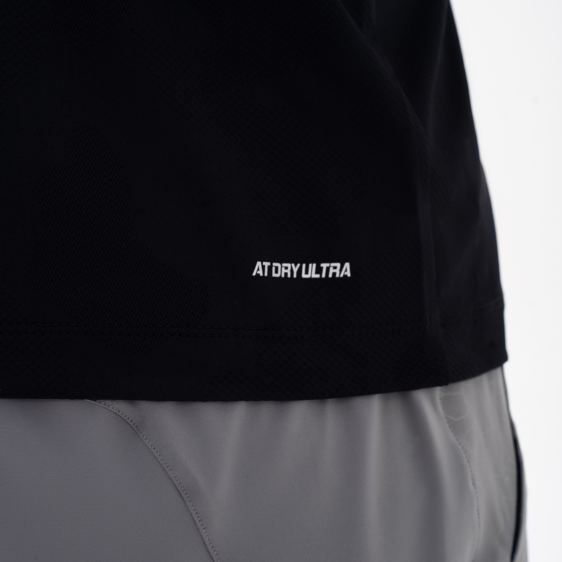 ATSU351-6 Футболка Wade черная