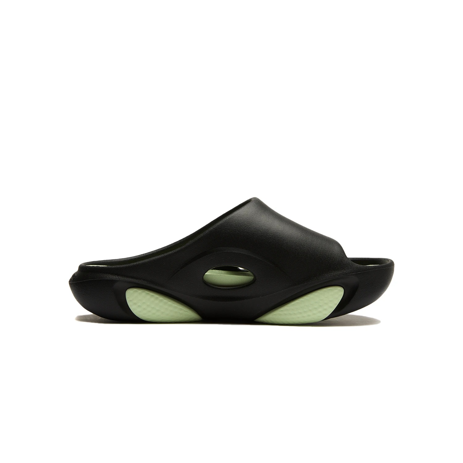 YKOU002-3 LIFESTYLE YOUTH SLIPPERS Black
