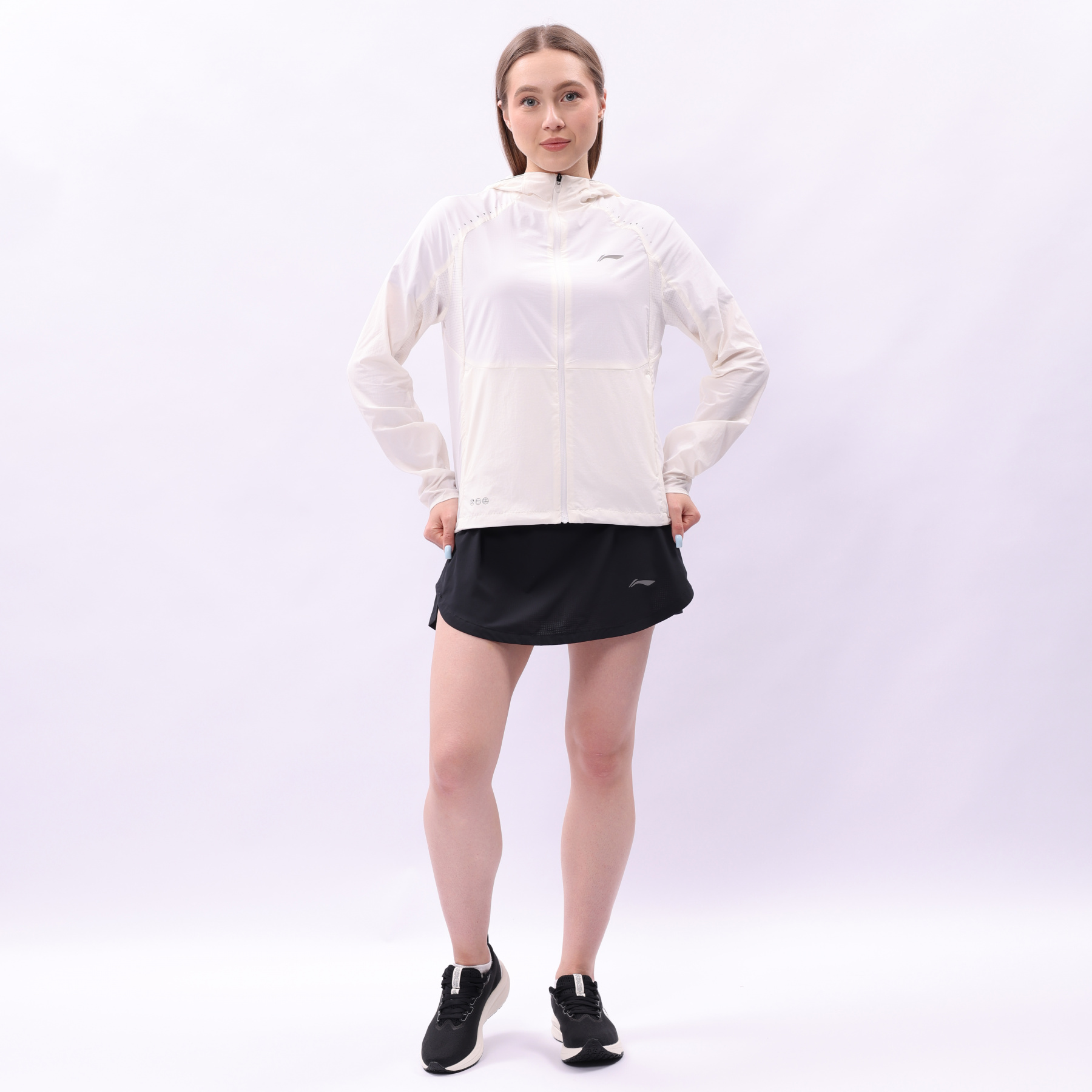 AFDV248-1 Ветровка Jogging белый