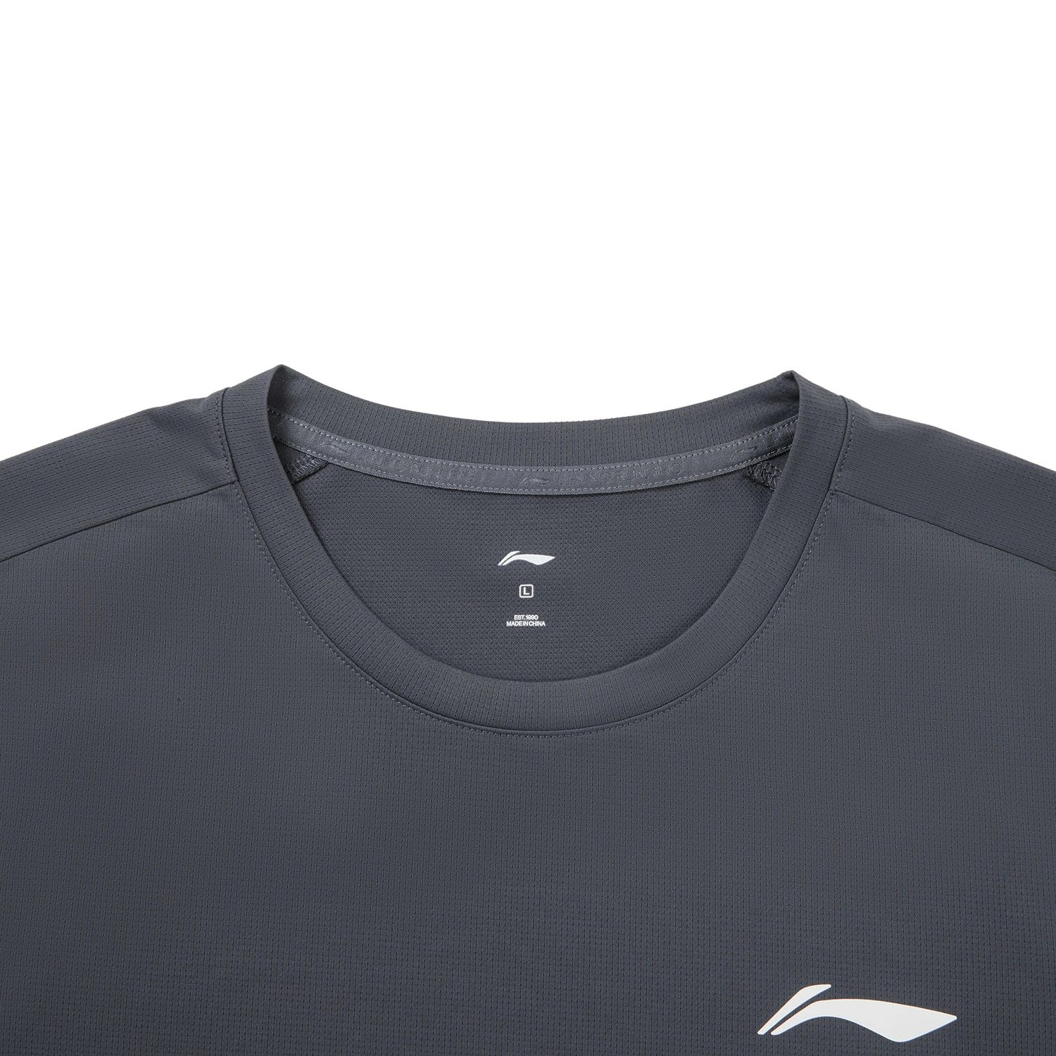 ATSW137-1 Футболка Jogging черный
