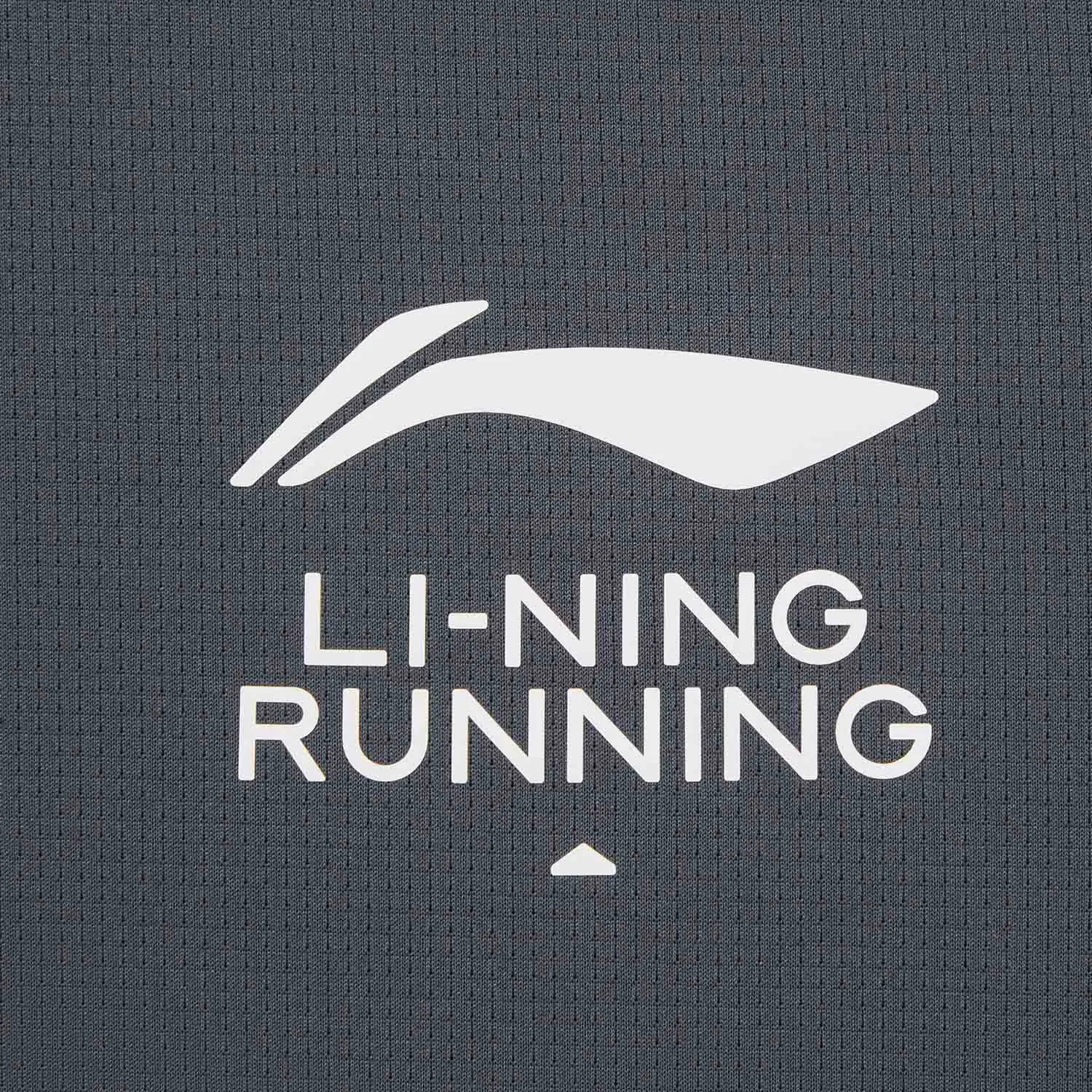 ATSW137-1 Футболка Jogging черный