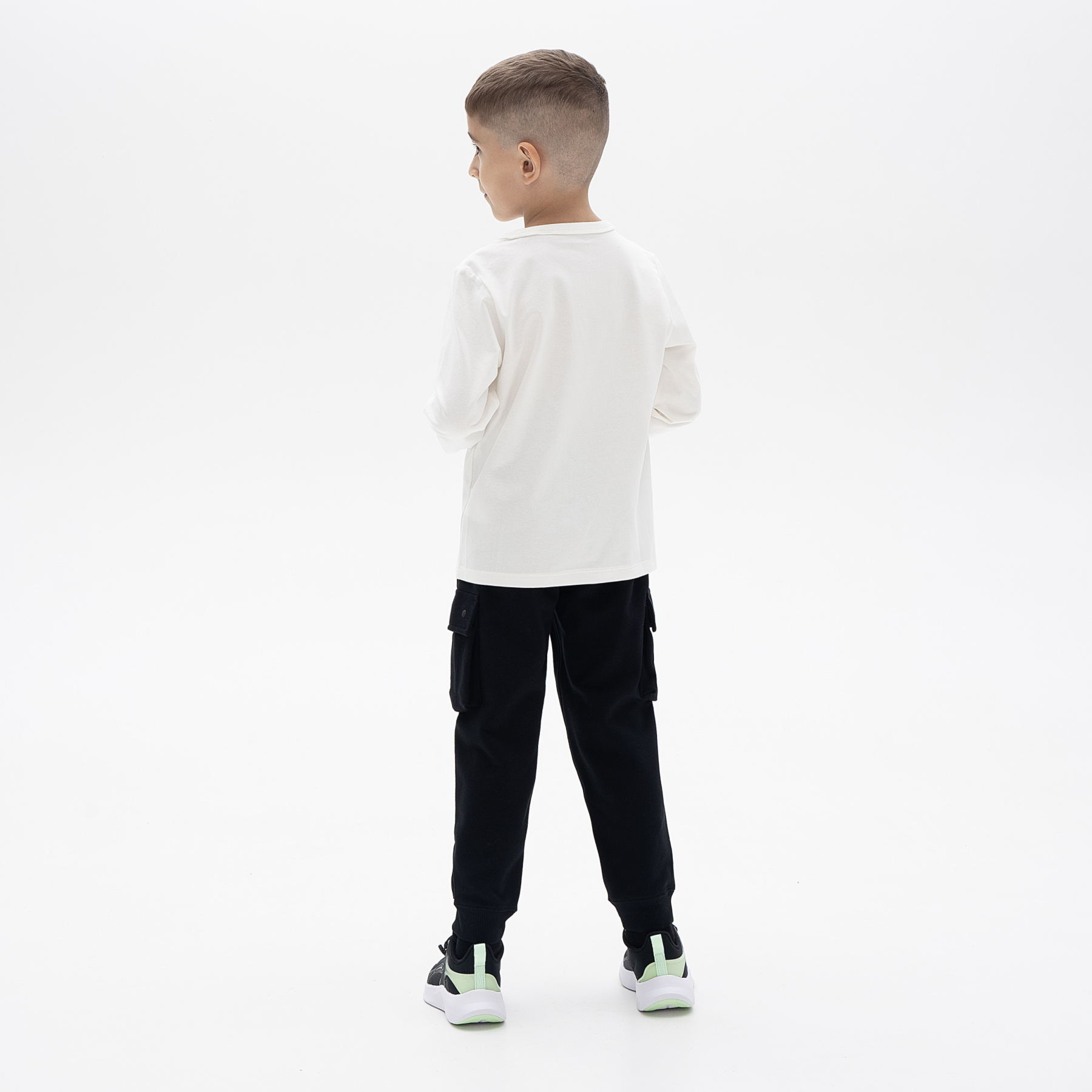 YHSU003-1 Свитшот Kids молочный
