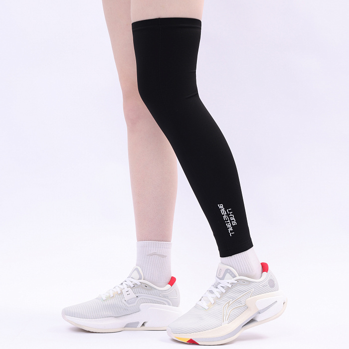 AXWV007-1 Спортивный наколенник Athletic Pro черный