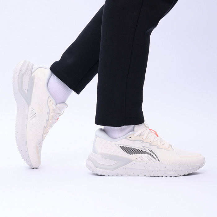 ARHU004-11 Беговые кроссовки Yueying 3 белые