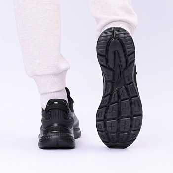 ARSV043-7 Кроссовки LN Flow черные
