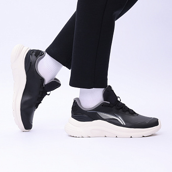 ARSV044-7 Кроссовки LN Flow черные