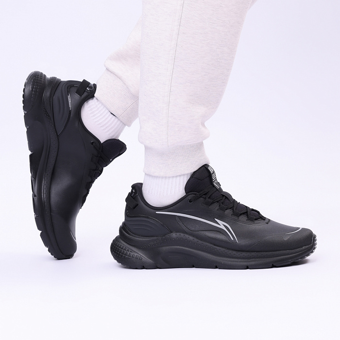 ARSV043-7 Кроссовки LN Flow черные